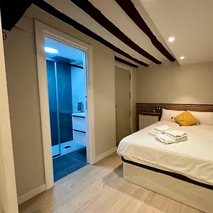 https://el-oasis-de-la-estafeta.sansebastianhotels.net