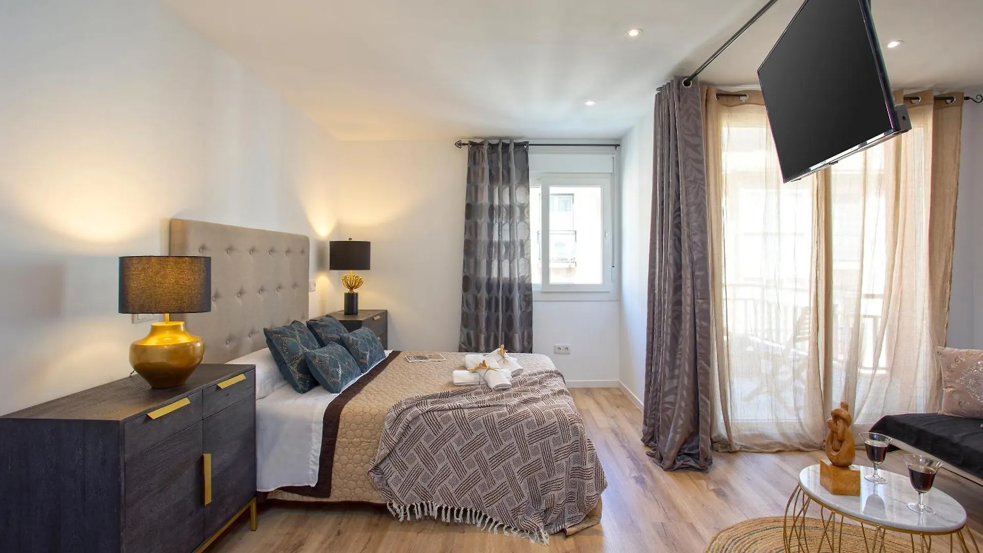 Jazmin Y Biznaga Apartment Malaga