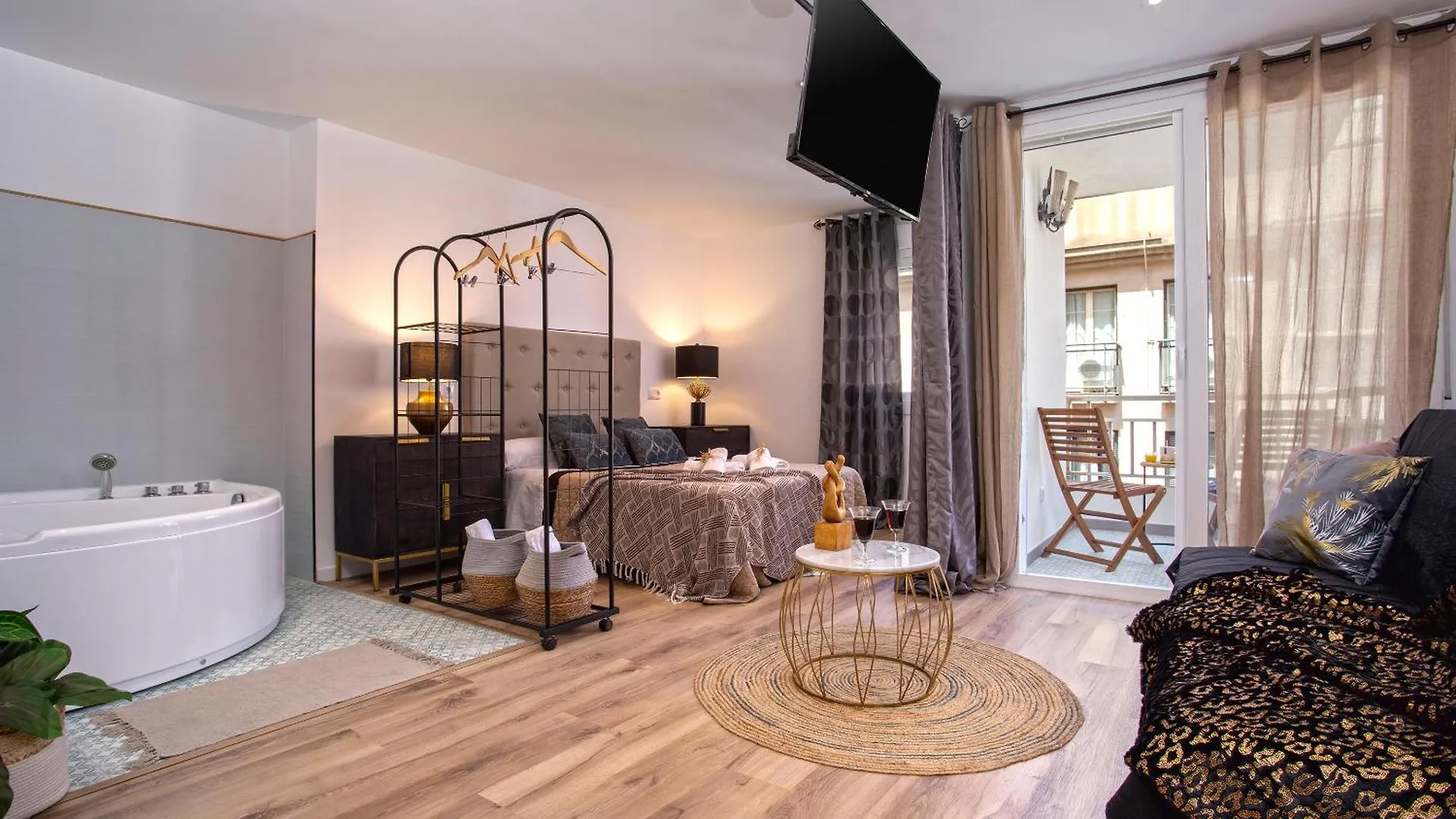 Jazmin Y Biznaga Apartment Malaga
