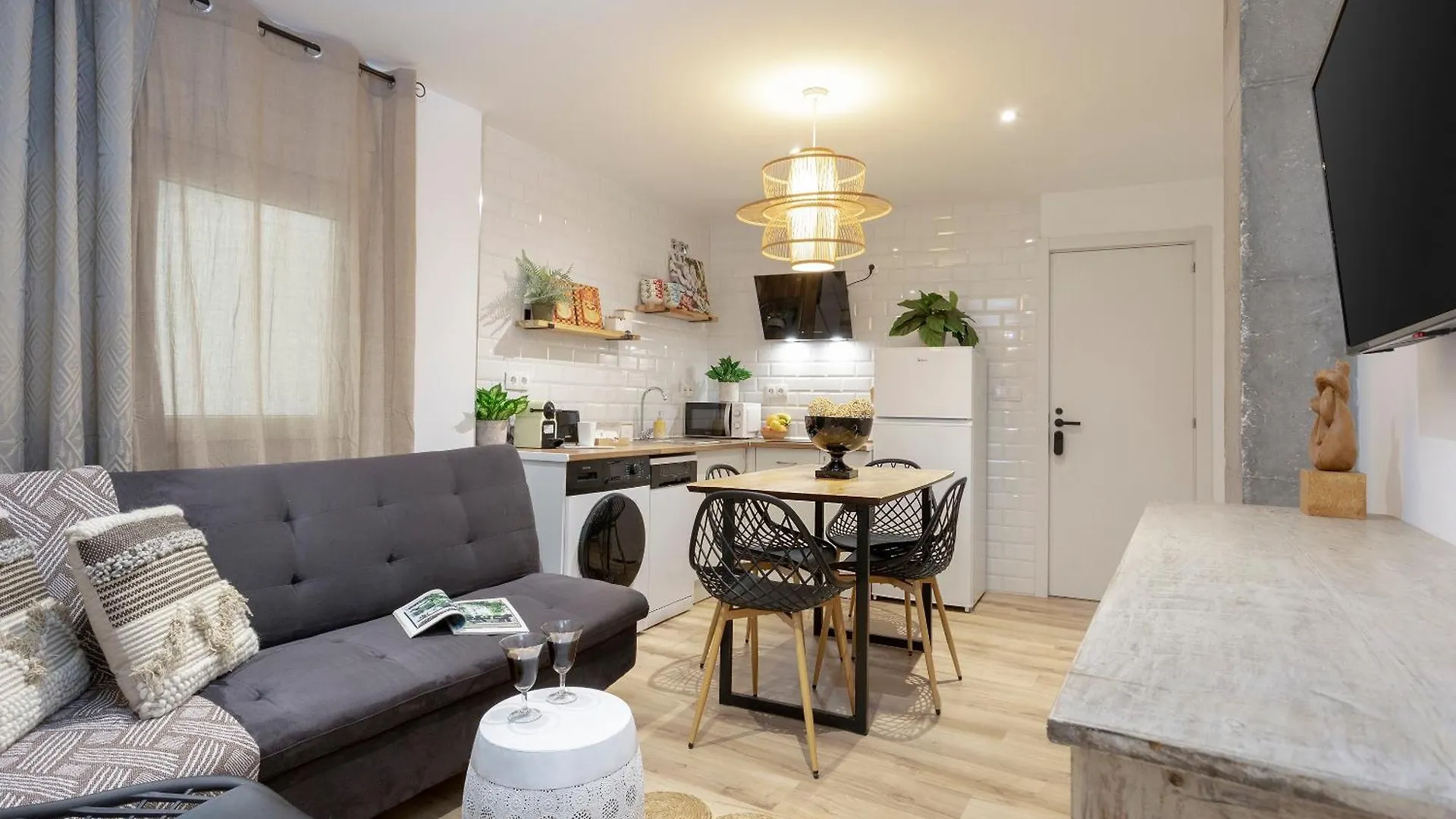 Jazmin Y Biznaga Apartment Malaga
